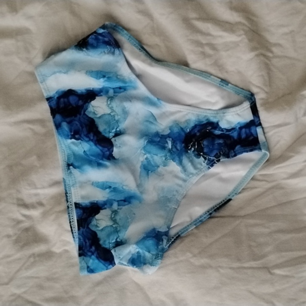 3 Piece Swin Set - Picture 4 of 5